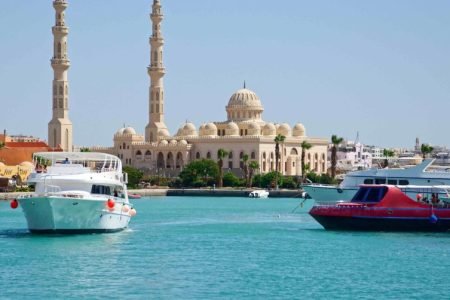 Hurghada: Guided City Highlights Tour with Shopping Stops